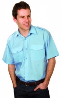 Men's classic short sleeve pilot shirt.
